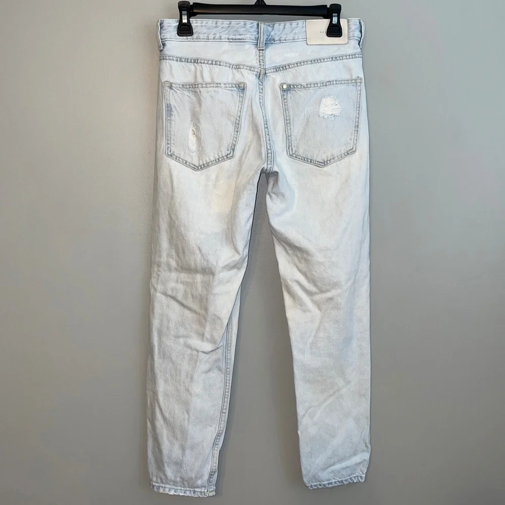 EUC H&M & Denim Distressed Ripped Boyfriend Jeans Light Wash Size 27 - Picture 7 of 8